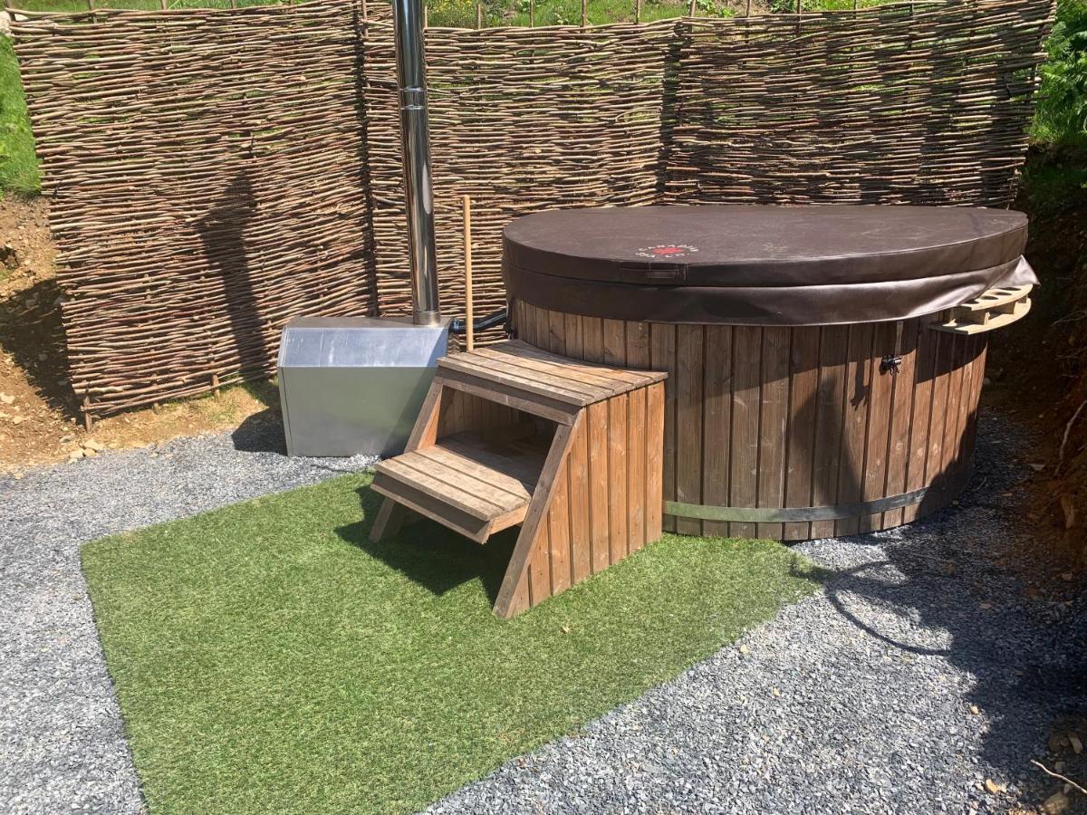 Mountain View Safari Tent With Hot Tub In The Heart Of Snowdonia 多尔盖罗 外观 照片