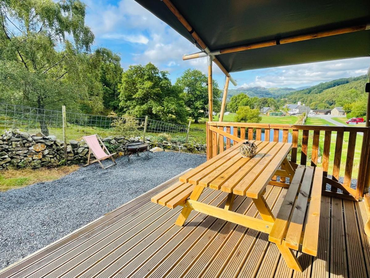 Mountain View Safari Tent With Hot Tub In The Heart Of Snowdonia 多尔盖罗 外观 照片